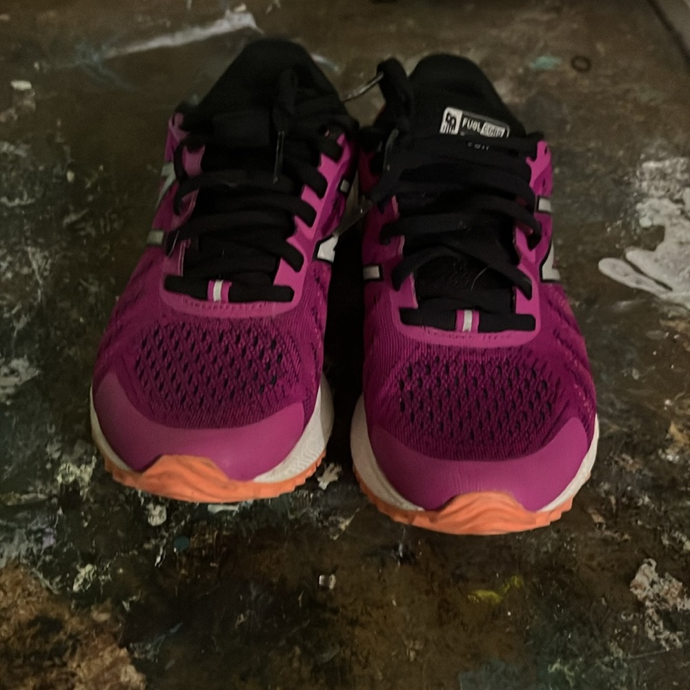 Balance sneakers - Picture 2 of 3